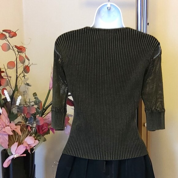 NWT Women’s Olive Green Lightweight 3/4 Crochet Sleeve Cardigan Pullover Sweater - Picture 6 of 6